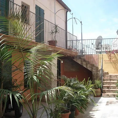 Pensión Il Giardino Segreto